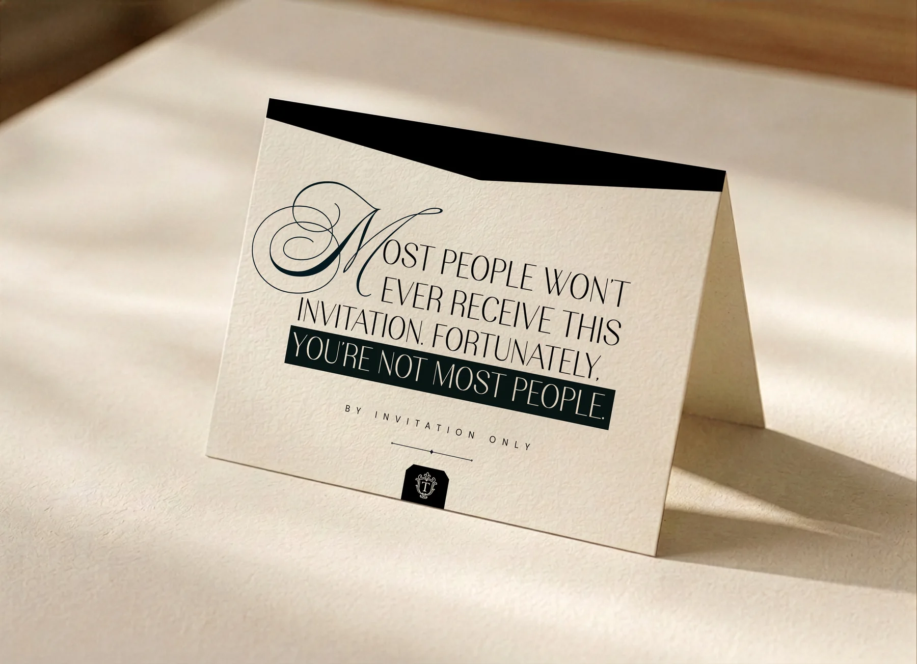 Le Dessus invitation suite